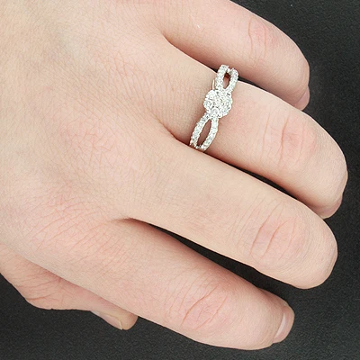 14K White Gold Cluster Diamond Engagement Ring 0.68ct 3 14K White Gold Cluster Diamond Engagement Ring 0.68ct - Image 3