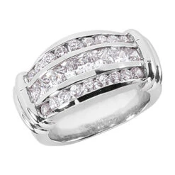 18K White Gold Ladies Diamond Ring 2.09ct