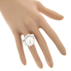 18K White Gold Ladies Pearl & Marquise Diamond Ring For Women 2.92ct -Urban Jewels Shop 18k gold ladies pearl marquise diamond ring 292ct p 5781bod