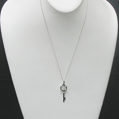 14K White Gold White Black Diamond Key Pendant 0.49ct 3 14K White Gold White Black Diamond Key Pendant 0.49ct - Image 3