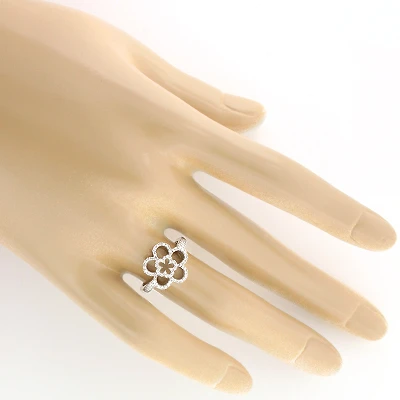 Ladies Diamond Flower Ring 0.34ct 14K White Gold 3 Ladies Diamond Flower Ring 0.34ct 14K White Gold - Image 3