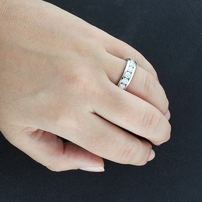 Platinum Women's Diamond Wedding Ring 1.35ct 2 Platinum Women's Diamond Wedding Ring 1.35ct - Image 2