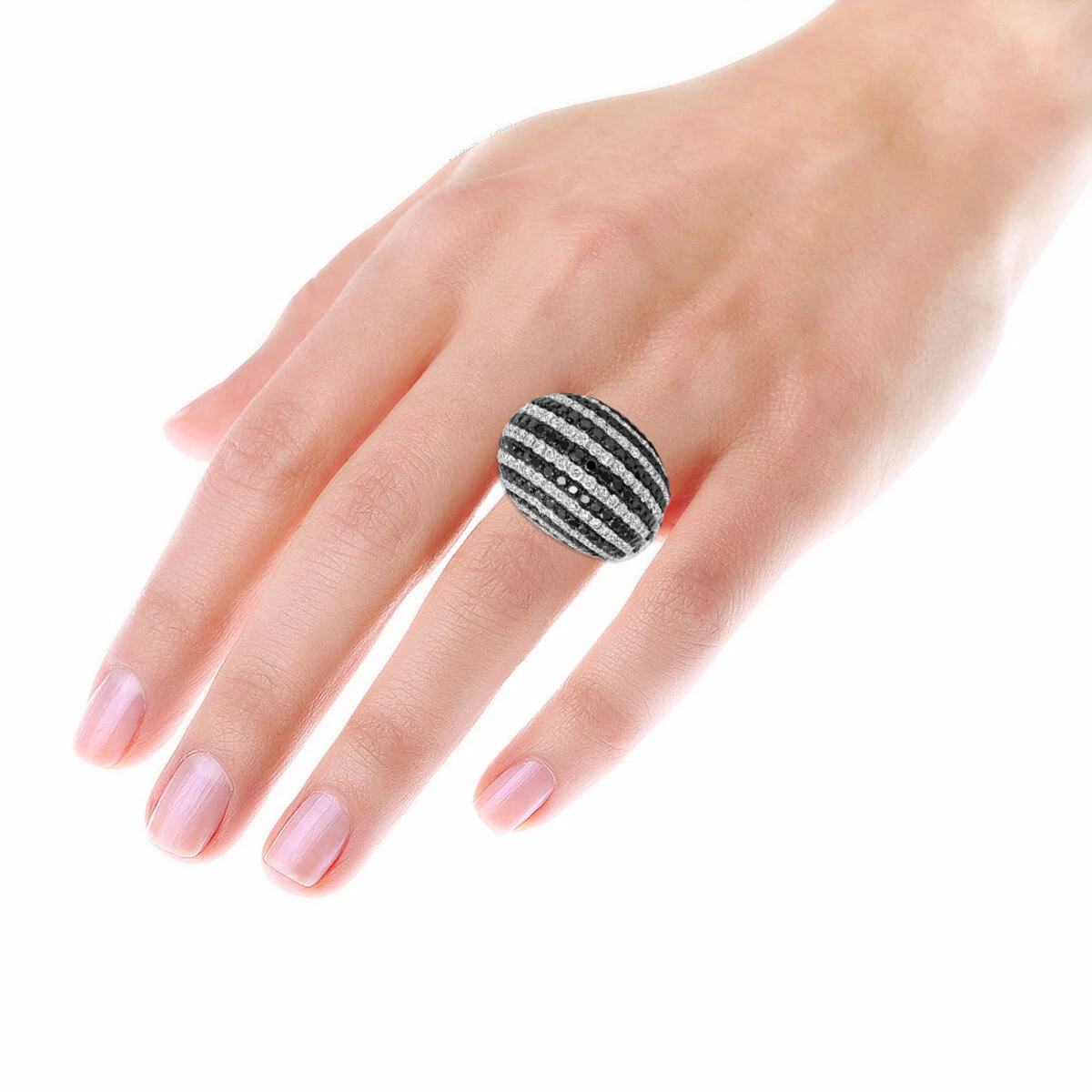 Unique 18K White Gold White & Black Diamond Cocktail Ring For Women Dome 19 Carats 5 Unique 18K White Gold White & Black Diamond Cocktail Ring For Women Dome 19 Carats - Image 5