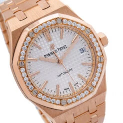 Unisex Diamond Watch Audemars Piguet Royal Oak 18K Gold 37mm White Dial -Urban Jewels Shop unisex diamond watch audemars piguet royal oak rose gold 37 mm white dial w00997 0E8A7085 d206d941 9dbc 477c bc37 6d2fd2aa28dc 2048x2048